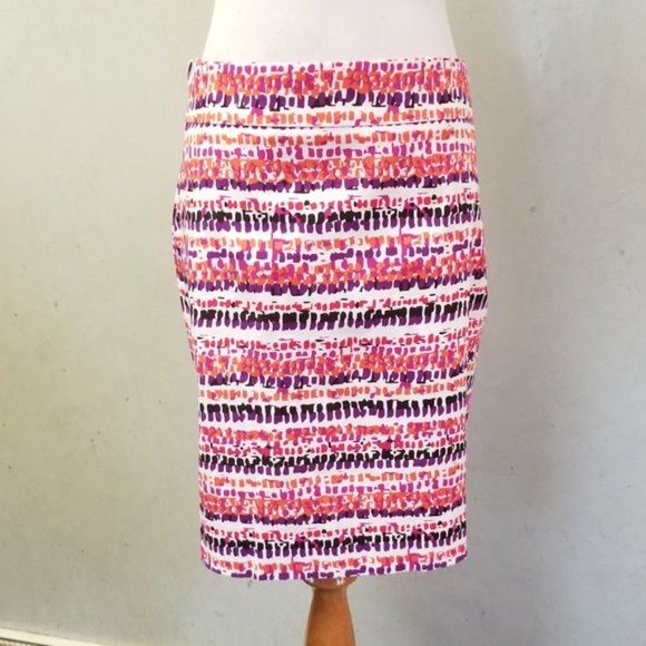 NWOT Ann Taylor Madison pencil skirt size 2 (B20) - Picture 6 of 8